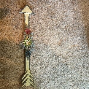 Arrow Wall Decor